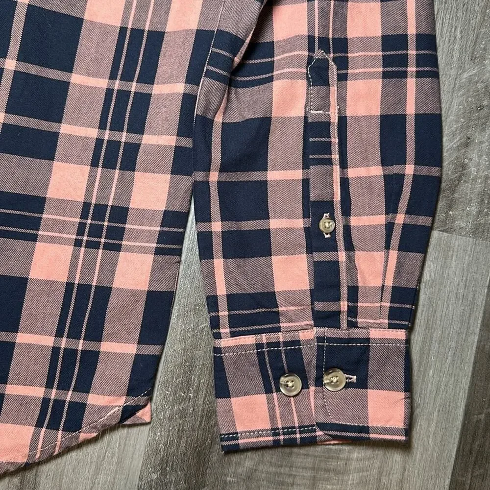 The North Face Long Sleeve Button Down - Small